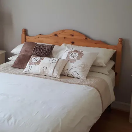 Laurel Nocleg ze śniadaniem